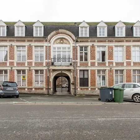 Boheme, Parking Prive, Centre